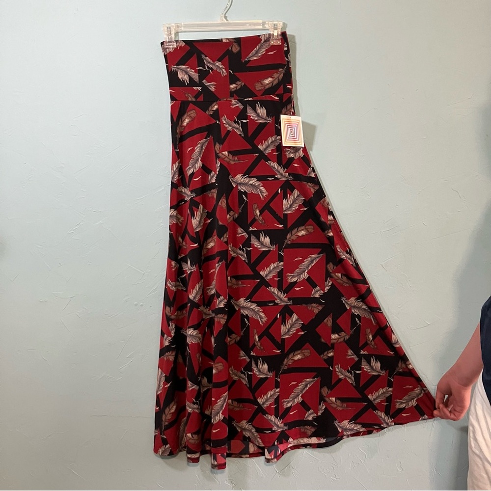 NWT LuLaRoe Red, Black & Tan Feather Block Maxi Skirt